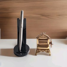 Vintage Miniature Dolls House