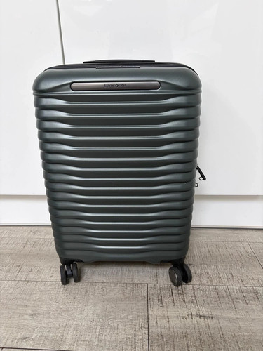 Cabin size hard samsonite - hard,