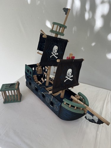 2010 wooden pirate ship - wooden,