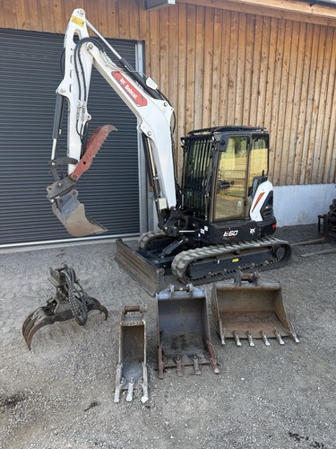 Bobcat e60 mini excavator - bobcat,