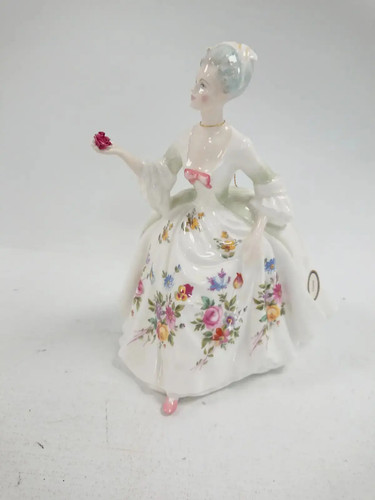 Royal doulton diana hn2468 - diana,
