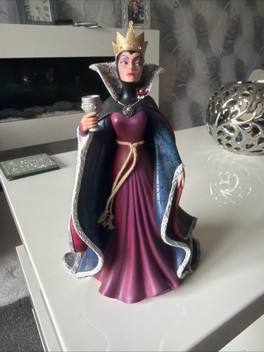 Disney showcase collection - showcase,