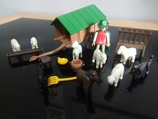 Playmobil 3412  Shepherds Hut With Flock Of Vintage Sheep, farmPre-owned.