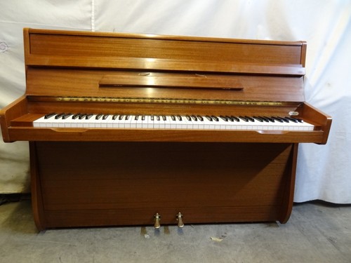 Compact barratt and - barratt,