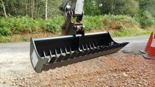 915mm Stone rake 50mm gaps for 1 to 1.9 ton mini diggers excavators c/w pins