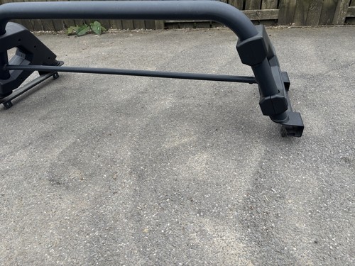 Toyota hilux rear roll sports - toyota,