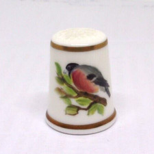ROYAL WORCESTER HAND BIRD PAINTED PORCELAIN THIMBLE  -Signed G.Cox .