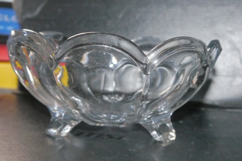 Three legged glass - three, bowl