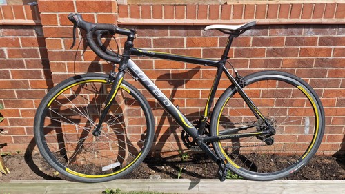 Carrera zelos road bike 700c - bike,