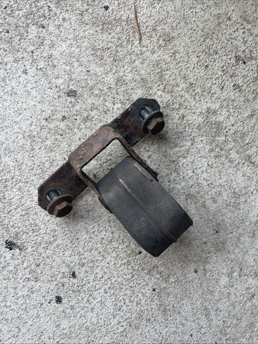 Lupo exhaust mount - lupo,