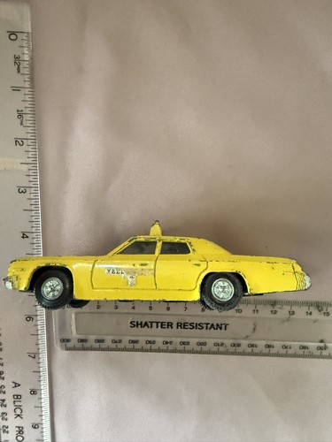 Dinky toys plymouth - toys, gran