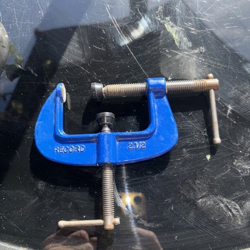 Record edge clamp - g, cramp