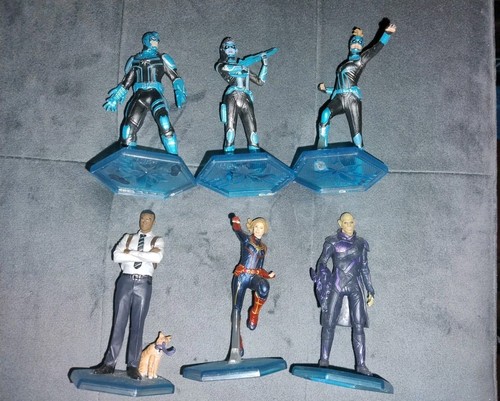 Captain marvel figurine - captain, 6