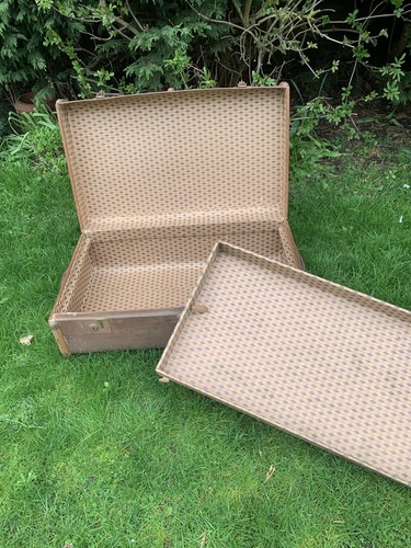 Vintage wood trunk - , suitcase