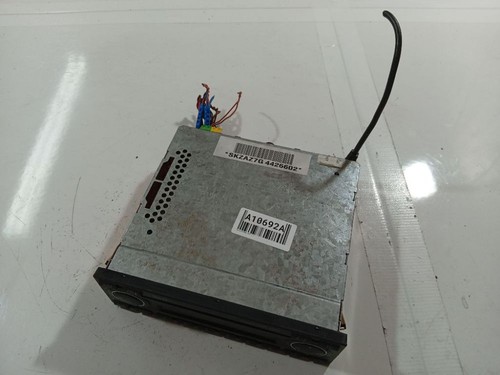 1u0035156f cassette radio - cassette, car