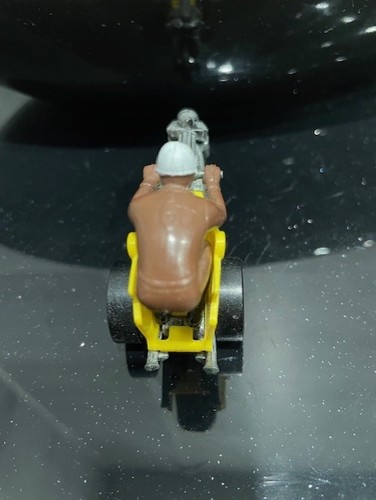 Hotwheels rrrumblers yellow - hotwheels,