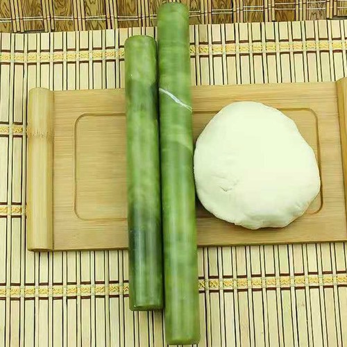 Dough rolling pin - rolling,