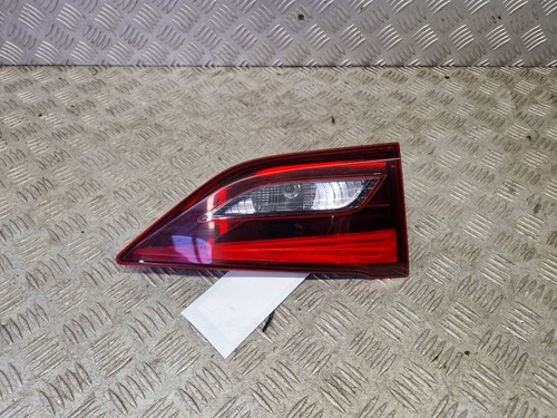 Toyota avensis rear light - toyota,