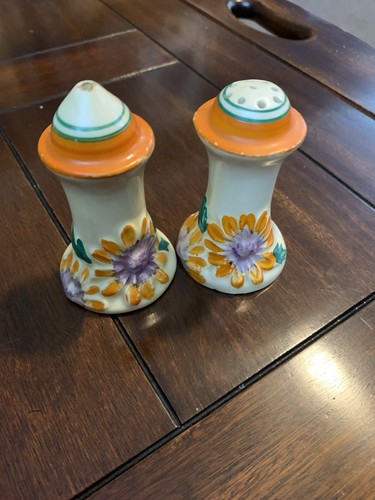 Rare clarice cliff muffineer - clarice,