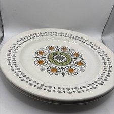 Vintage Kathie Winkle Broadhurst carousel 2 x Dinner Plates study photos 