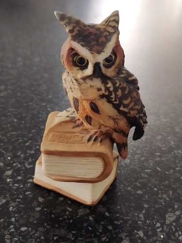 Capodimonte eagle owl sitting - capodimonte,