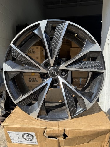 Used audi rs7 style - used, 19”