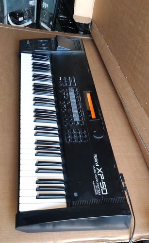 Roland music station - xp-50,