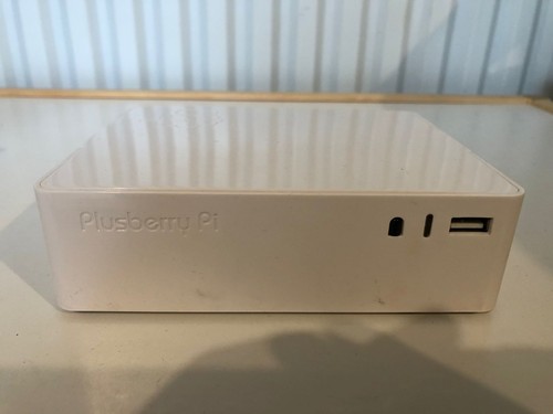 Plusberry case and - plusberry, pi
