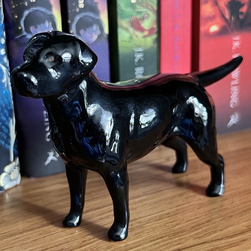 Beswick small black labrador - black,