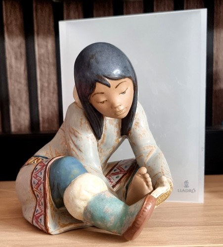 Retired lladro gres figurine - lladro,