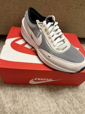 Size UK 5.5 (GS) Nike Waffle