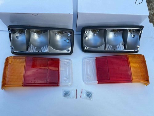 Escort rear light backs - rear,