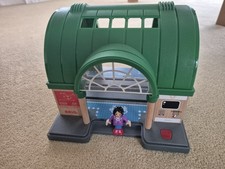 Brio World 33649 Wooden Train Central Station Playset Workkng Sounds