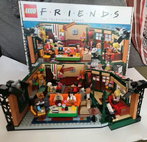 Lego ideas 21319 friends - lego,
