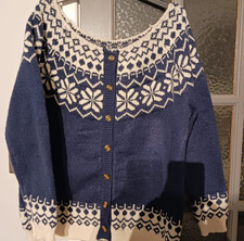 Women’s Icelandic Hand Knit