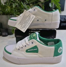 DUNLOP GREEN FLASH OG TRAINERS.  KIDS 13c UK. WHITE/GRN