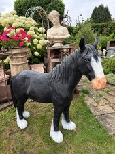 Resin horse farmyard animal/garden statue - Brand New