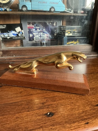 Jaguar car mascot - jaguar,