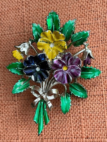 Vintage exquisite brooch - exquisite,