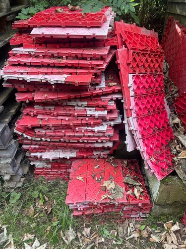 Reusable interlocking plastic