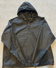 Decathlon Quechua Raincut