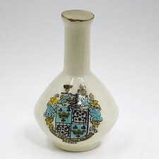 VINTAGE SWAN CRESTED CHINA