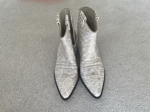 Ladies cowboy boots pale - ladies,