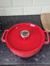 pyrex casserole dish with lid