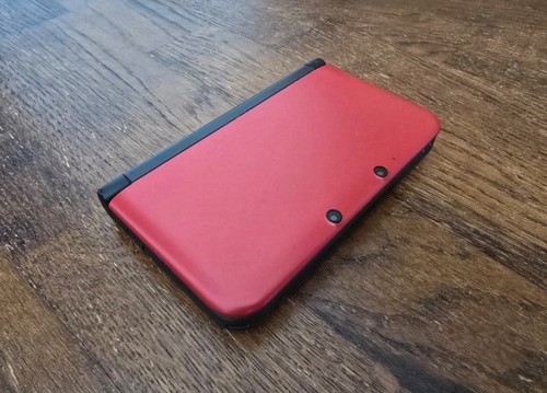 Nintendo 3ds red and black - and,