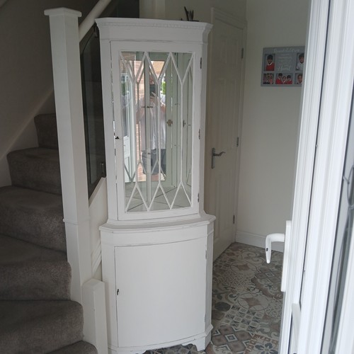 Distressed white shabby chic