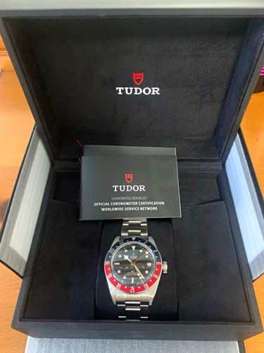 Tudor black bay gmt - bay,