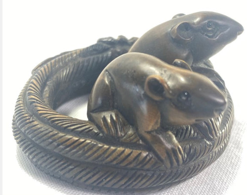 Netsuke antique mouse - antique,
