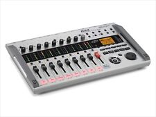 ZOOM R-16 USB Equipped with 8 XLR terminals 8-track recorder