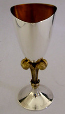 STUART DEVLIN 336g STERLING SILVER PRINCE of WALES FEATHERS WEDDING GOBLET 1981